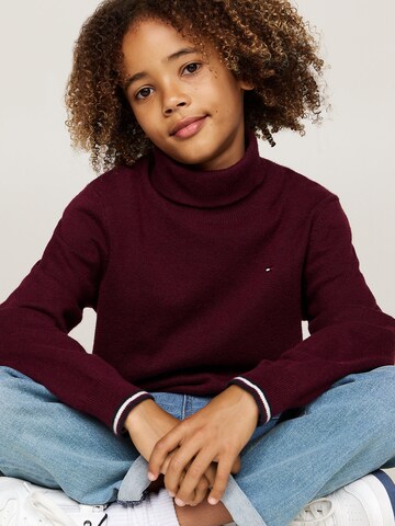 TOMMY HILFIGER Sweater in Red