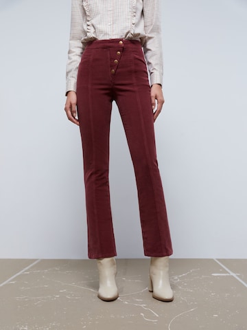 Bootcut Pantalon 'Corduroy' Scalpers en rouge