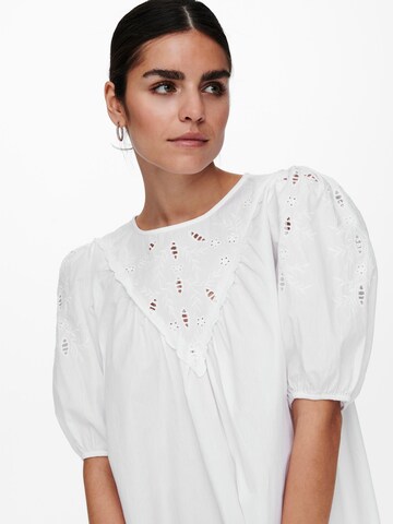 Robe 'Iv' ONLY en blanc