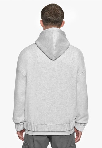 Dropsize Zip-Up Hoodie in Grey