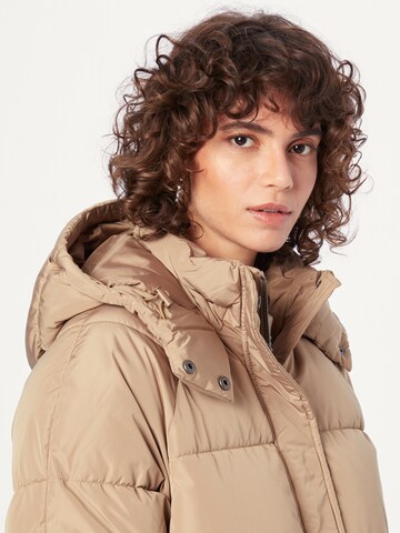 Cappotto invernale 'Ela' di mbym in beige