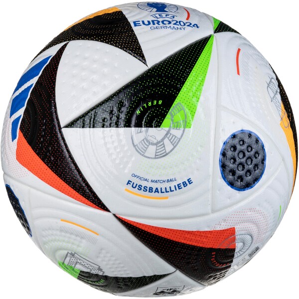 ADIDAS PERFORMANCE Ball in White
