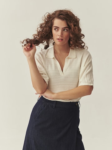 Pullover di TATUUM in bianco: frontale