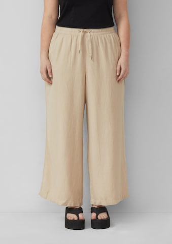 QS Regular Broek in Beige: voorkant