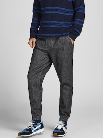 Effilé Pantalon 'Gordon' JACK & JONES en gris : devant