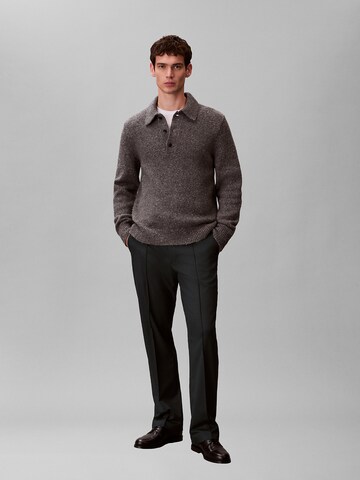 Calvin Klein Regular Trousers '90's' in Green