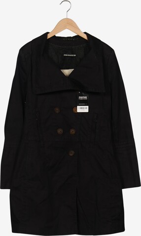 DRYKORN Mantel L in Schwarz: Vorderseite