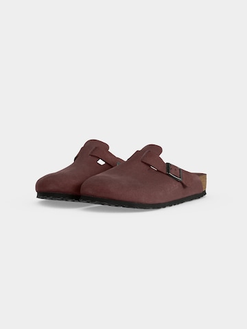 BIRKENSTOCK Muiltjes 'Boston' in Bruin