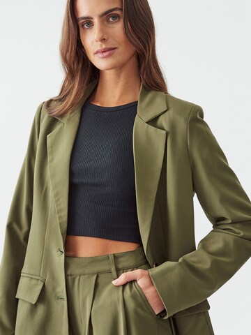 Calli Blazer in Green