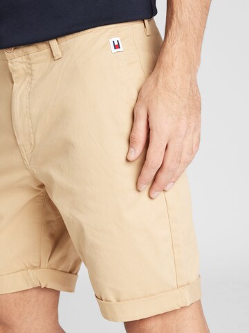 Tommy Jeans Regular Shorts 'Scanton' in Beige