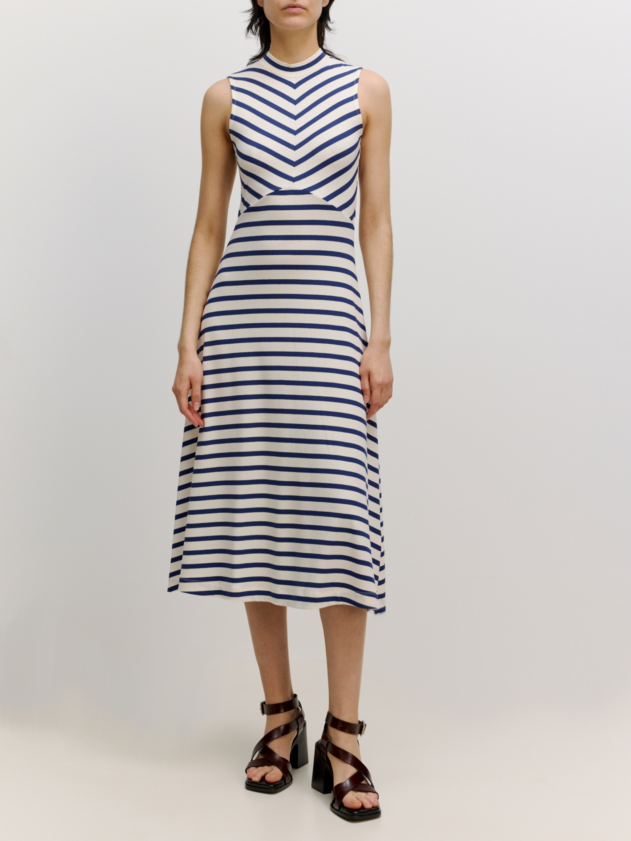 EDITED Produkte Kleid 'Talia' blau