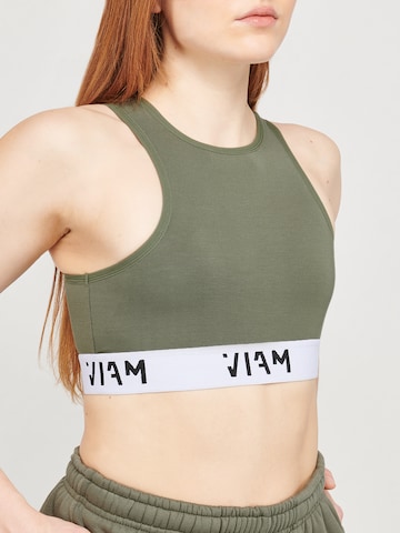 ABOUT YOU x VIAM Studio Top 'Decisive' in Green