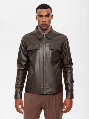 Antioch Between-season jacket in Brown