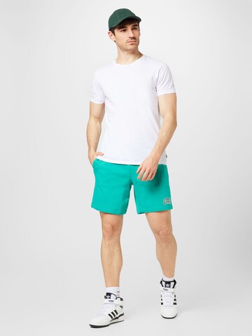 GAP Regular Shorts in Grün