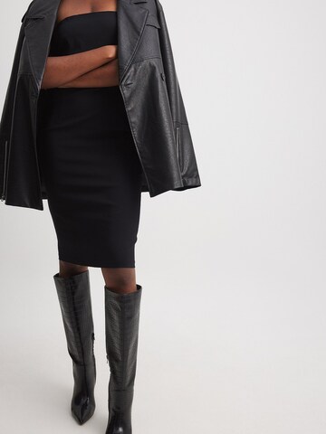 NA-KD Boots in Black: front