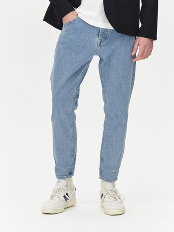 GABBA Tapered Jeans ' Alex' in Blau: Vorderseite