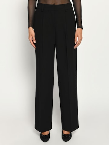 White Label by RoFa Regular Pleat-Front Pants in Black: front