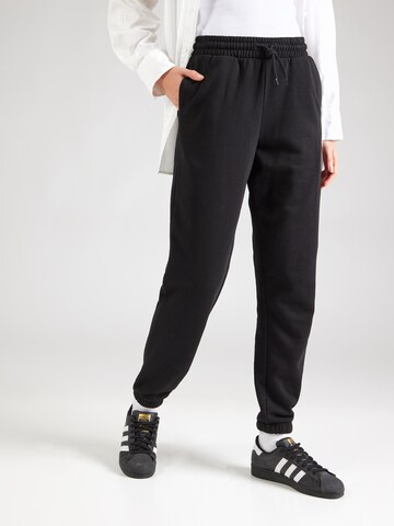 Effilé Pantalon Monki en noir : devant
