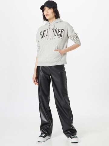 b.young Sweatshirt 'UNITA' in Grau