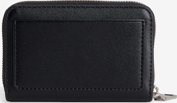 Calvin Klein Jeans Wallet in Black