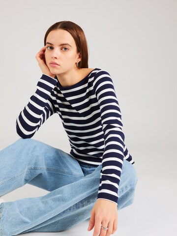 GAP Shirt in Blauw: voorkant