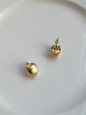 Kamakula Earrings 'Minimal Dome' in Gold