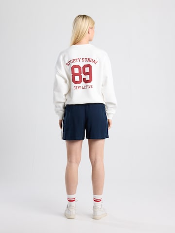America Today Sweatshirt in Wit