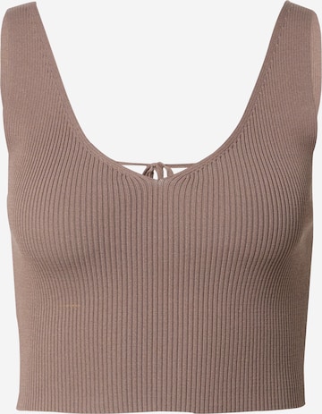 WEEKDAY Knitted Top in Brown: front