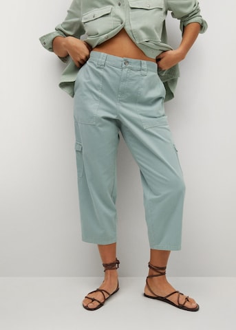 MANGO Loose fit Cargo Jeans in Green: front