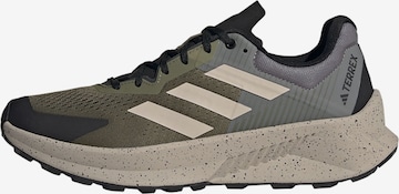 ADIDAS TERREX - Zapatillas de running 'Soulstride Flow' en gris: frente