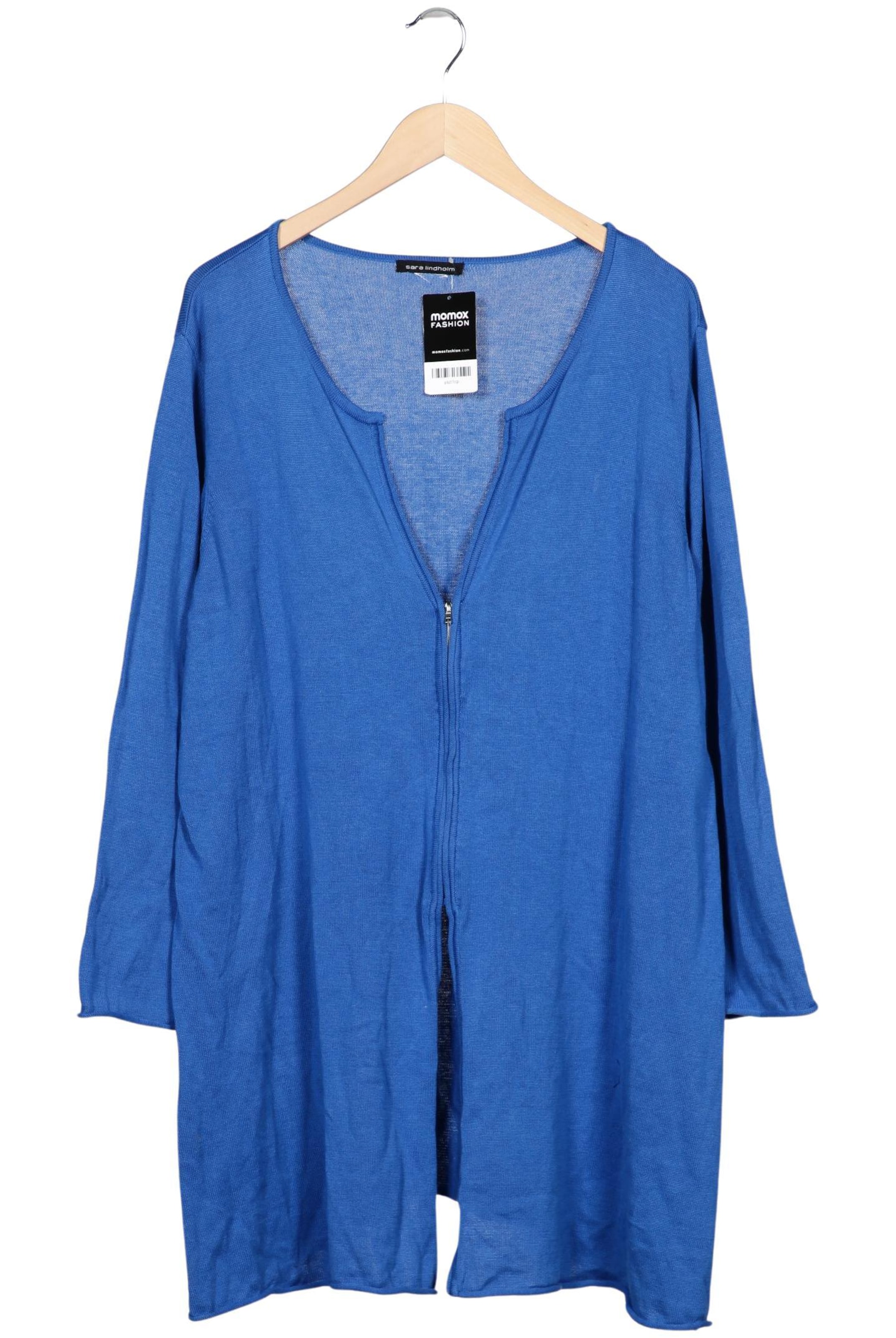 Sara Lindholm Strickjacke XXL in Blau: Vorderseite