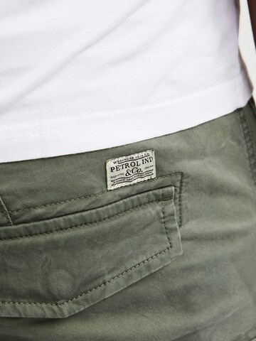 Petrol Industries - Regular Calças cargo em verde