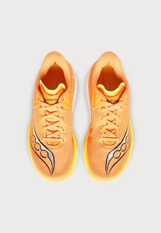 saucony Juoksukengät 'ENDORPHIN AZURA' värissä oranssi