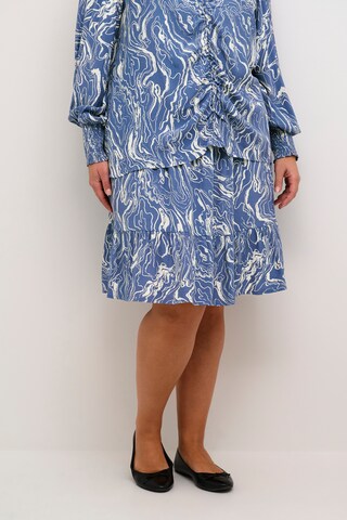 KAFFE CURVE Skirt in Blue: front