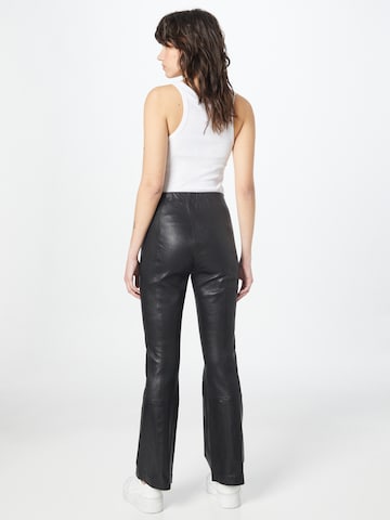 Part Two Flared Broek 'Issa' in Zwart