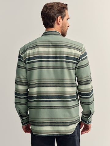Next - Regular Fit Camisa em verde