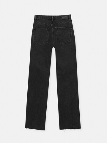 Pull&Bear Regular Jeans in Black