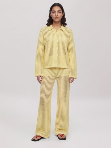 EDITED Regular Trousers 'Finn' in Yellow