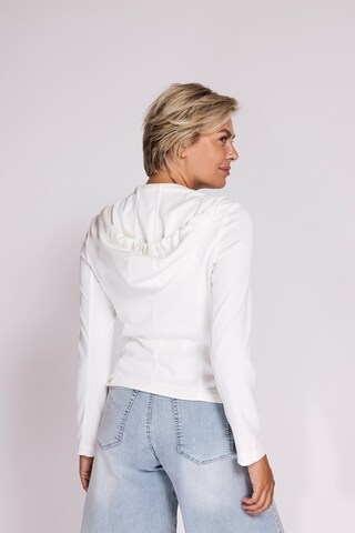 Zhrill Blazer in White