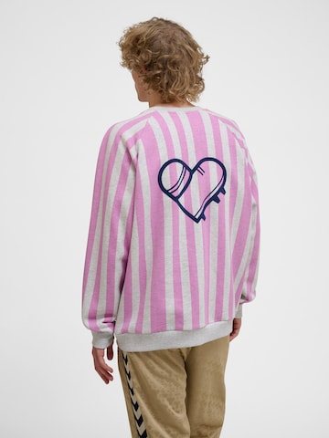 Sweat-shirt 'Soccer Love' Hummel en blanc