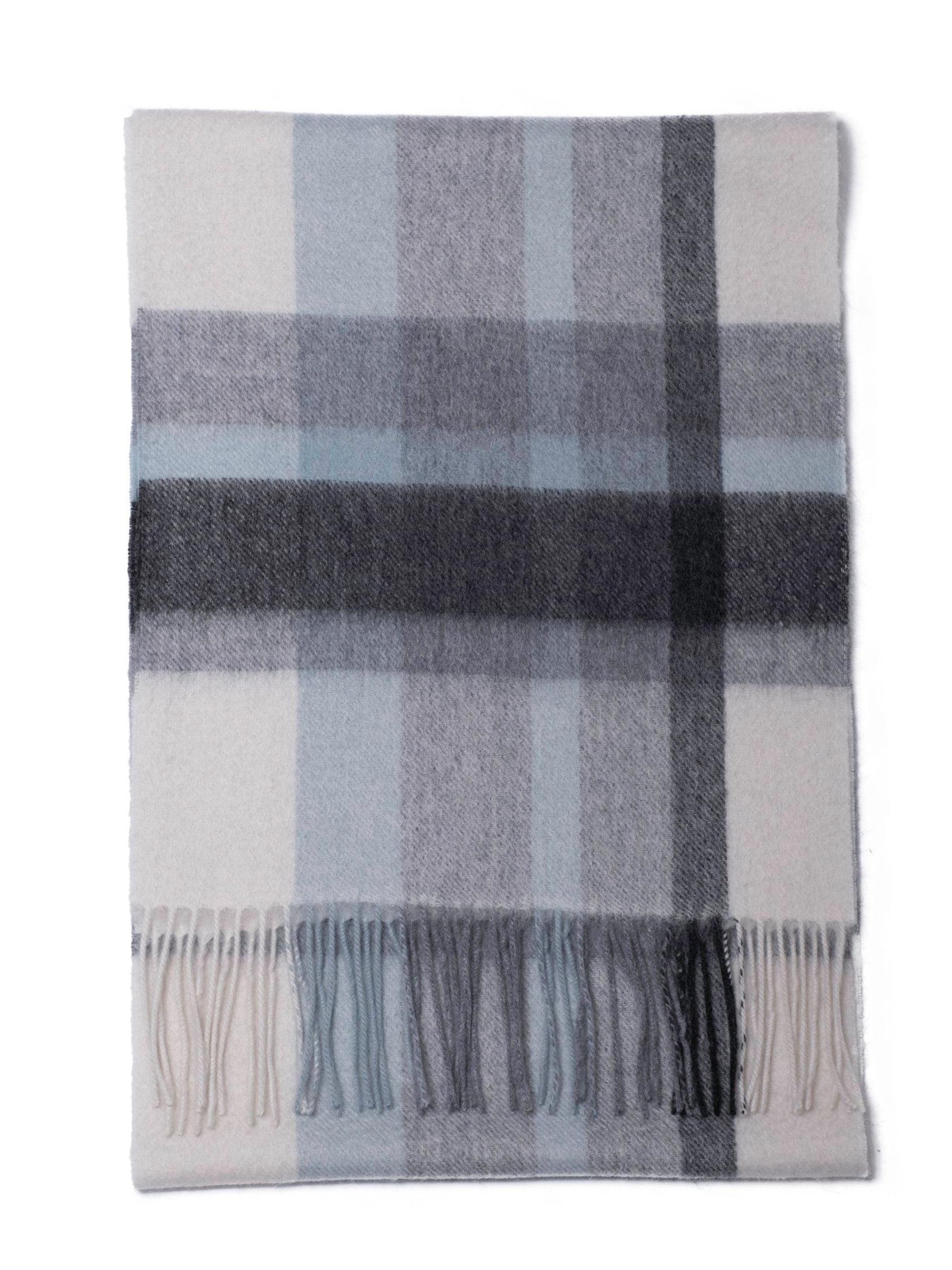 MayTree Scarf 'Tartan' in Grey
