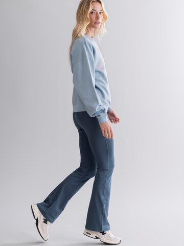 Hey Honey Sweatshirt 'Sweater Cotton' in Blauw