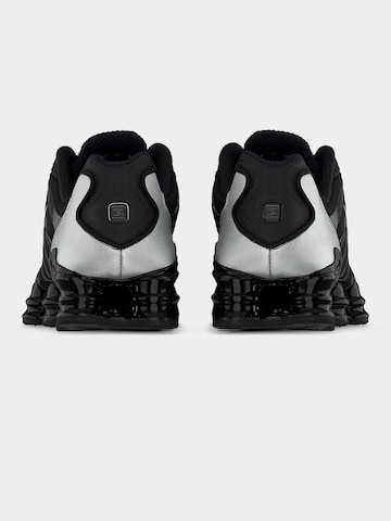 Baskets basses 'Shox TL' Nike Sportswear en noir