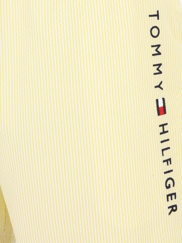 Pantaloncini da bagno di TOMMY HILFIGER in giallo