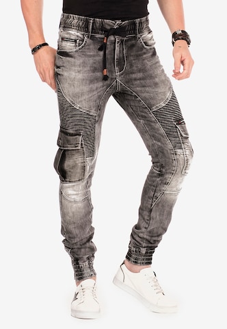 Effilé Jeans cargo CIPO & BAXX en noir : devant