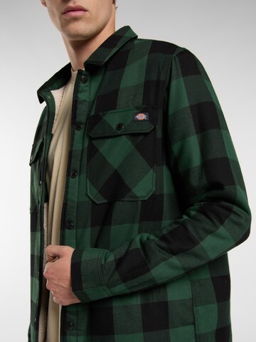DICKIES Kurtka przejściowa w kolorze zielony