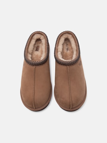 UGG Loafer 'Tasman II' värissä ruskea