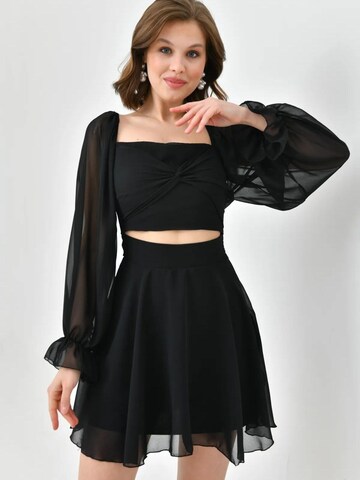 WOMAN VISION Jurk in Zwart: voorkant