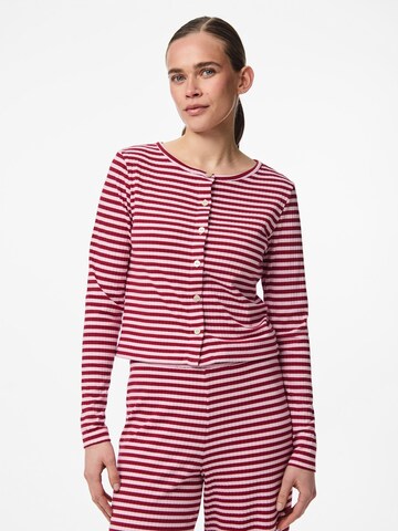 PIECES Strickjacke 'PCLaya' in Rot: Vorderseite