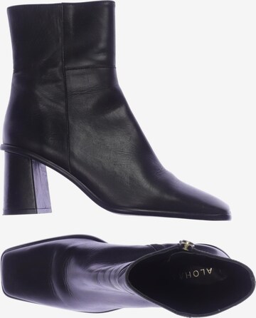 Alohas Dress Boots in 39 in Black: front